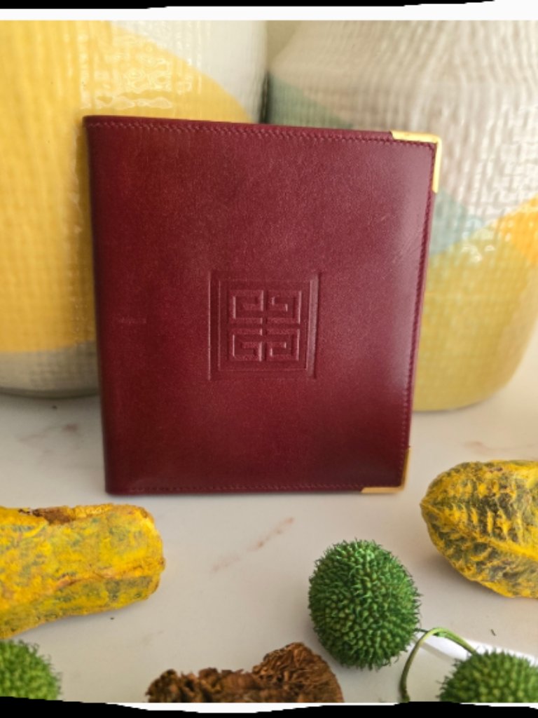 Vintage Nwot Givenchy Burgundy Leather Bifold Wallet